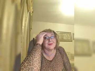 KarinkaSweet  live sex cam