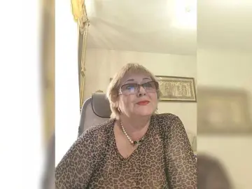 KarinkaSweet  live sex cam