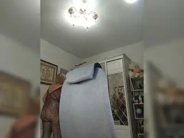 KarinkaSweet  live sex cam