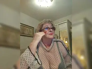 KarinkaSweet  live sex cam