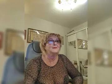 KarinkaSweet  live sex cam