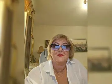 KarinkaSweet  live sex cam