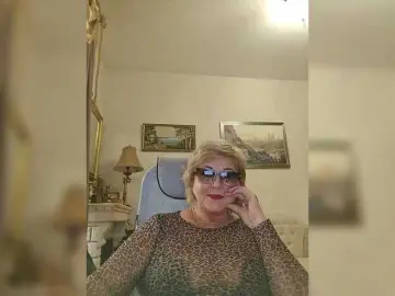 KarinkaSweet  live sex cam