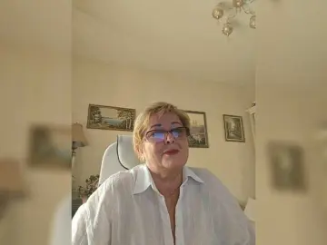 KarinkaSweet  live sex cam