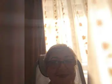KarinkaSweet  live sex cam