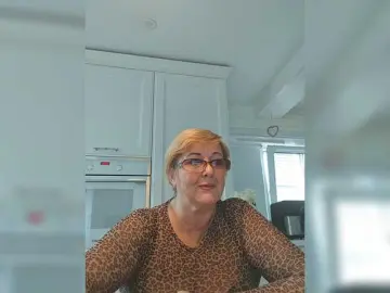 KarinkaSweet  live sex cam