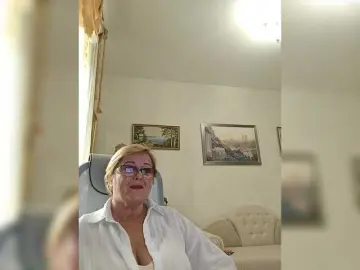 KarinkaSweet  live sex cam