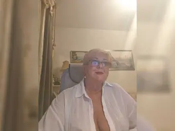 KarinkaSweet  live sex cam