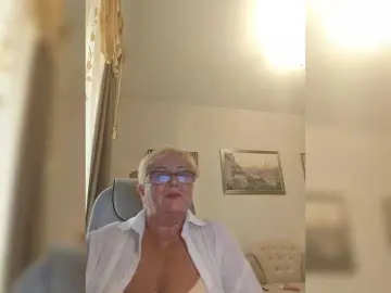 KarinkaSweet  live sex cam