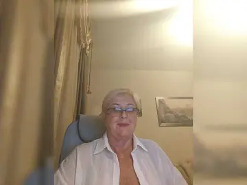 KarinkaSweet  live sex cam