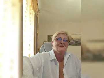 KarinkaSweet  live sex cam