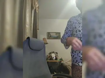 KarinkaSweet  live sex cam