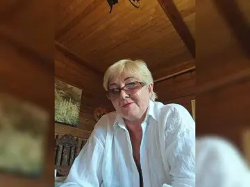 KarinkaSweet  live sex cam