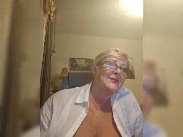 KarinkaSweet  live sex cam