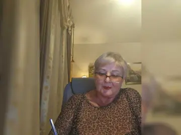 KarinkaSweet  live sex cam