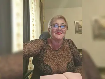 KarinkaSweet  live sex cam