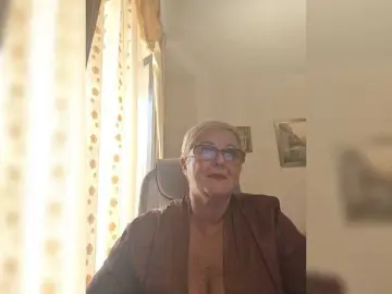 KarinkaSweet  live sex cam