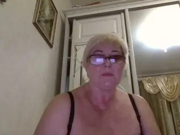 KarinkaSweet  live sex cam