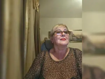 KarinkaSweet  live sex cam