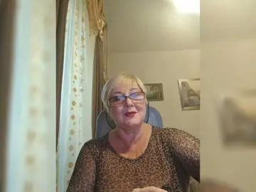 KarinkaSweet  live sex cam