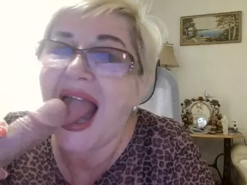 KarinkaSweet  live sex cam