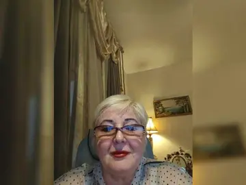KarinkaSweet  live sex cam