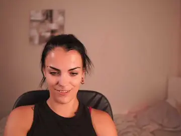 Paulinemedonca  live sex cam