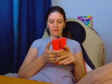 Ann-mikele  live sex cam