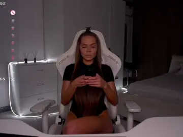 Pupsik-24  live sex cam