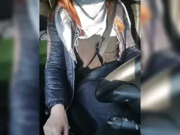 Your-lioness  live sex cam