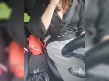 Your-lioness  live sex cam