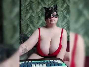 Caramel-pussy  live sex cam