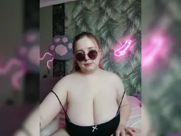 Caramel-pussy  live sex cam