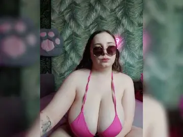 Caramel-pussy  live sex cam