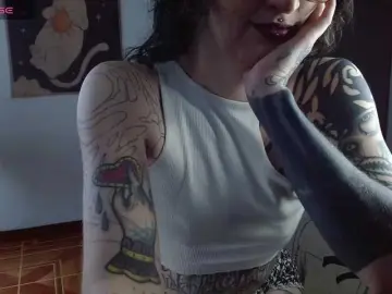 Inked-Val  live sex cam