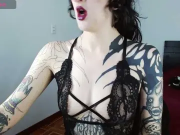 Inked-Val  live sex cam