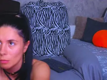 Kisskitty  live sex cam