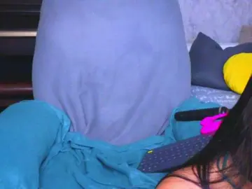 Kisskitty  live sex cam