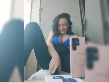 Lovehornyman  live sex cam