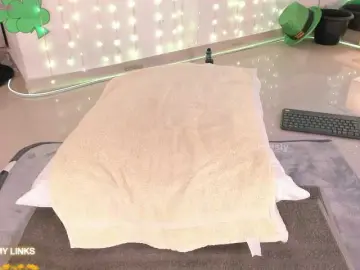 Ohyesly  live sex cam