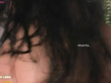 Ohyesly  live sex cam