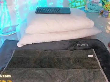 Ohyesly  live sex cam
