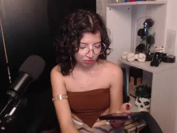 BiiHoney  live sex cam