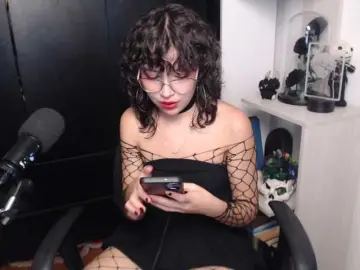 BiiHoney  live sex cam