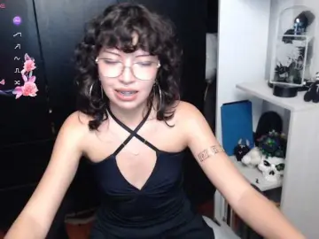 BiiHoney  live sex cam