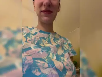 Chikipikin  live sex cam