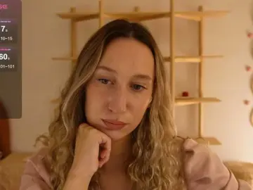 Chikipikin  live sex cam