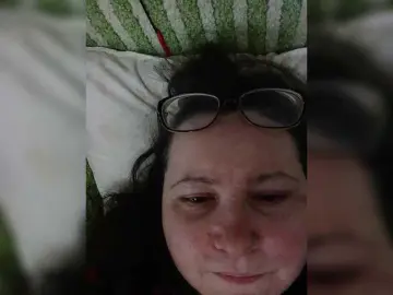 Fox981  live sex cam