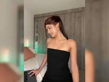 IsaBella-1  live sex cam