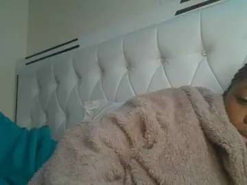 Juicygirl98  live sex cam
